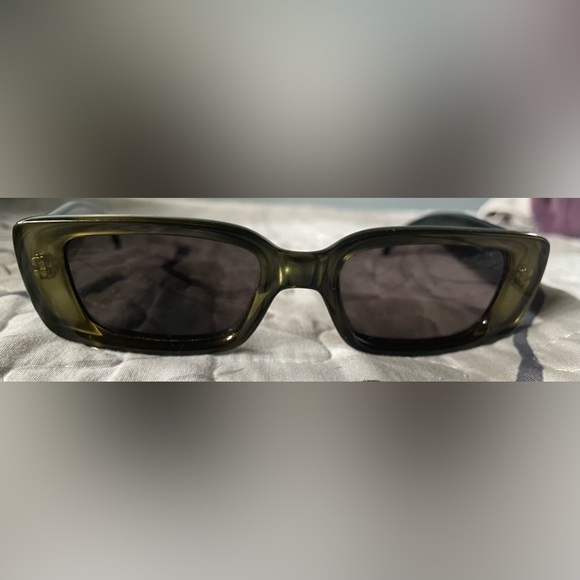 90’s Gucci sunglasses - Picture 3 of 10